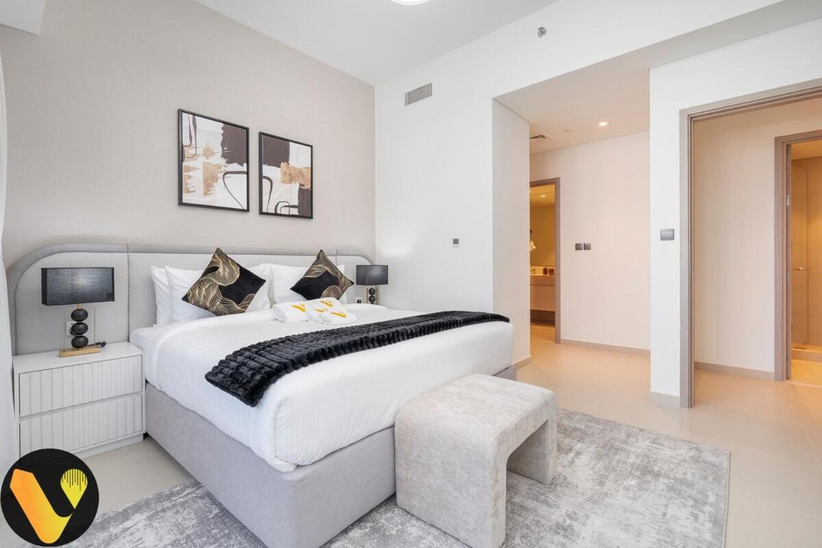 Vogue Luxury With Full Burj Khalifa And Fountain View, Downtown Located Act2 By Emaar